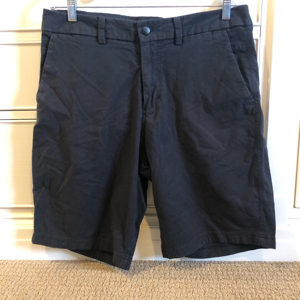 Lululemon black shorts